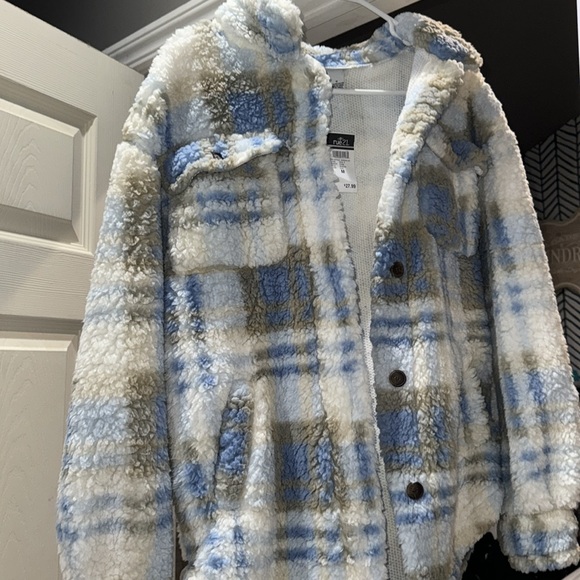 Sherpa Cardigan - Picture 2 of 8